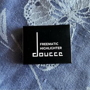 Douccc freematic highlighter, glisten, .10oz